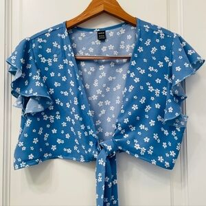 SHEIN  Blue Floral  Tie Crop Top